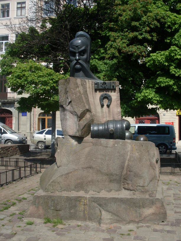 Das Iwan-Pidkowa-Denkmal in Lemberg