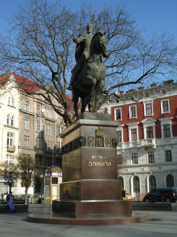 Das König-Danylo-Denkmal in Lemberg